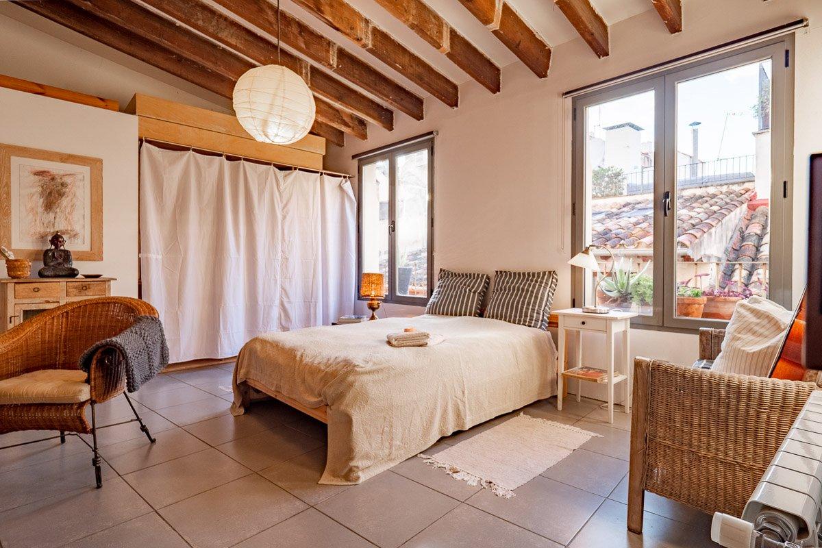 Rent a Double Bedroom in Palma Harbour - Cover Image